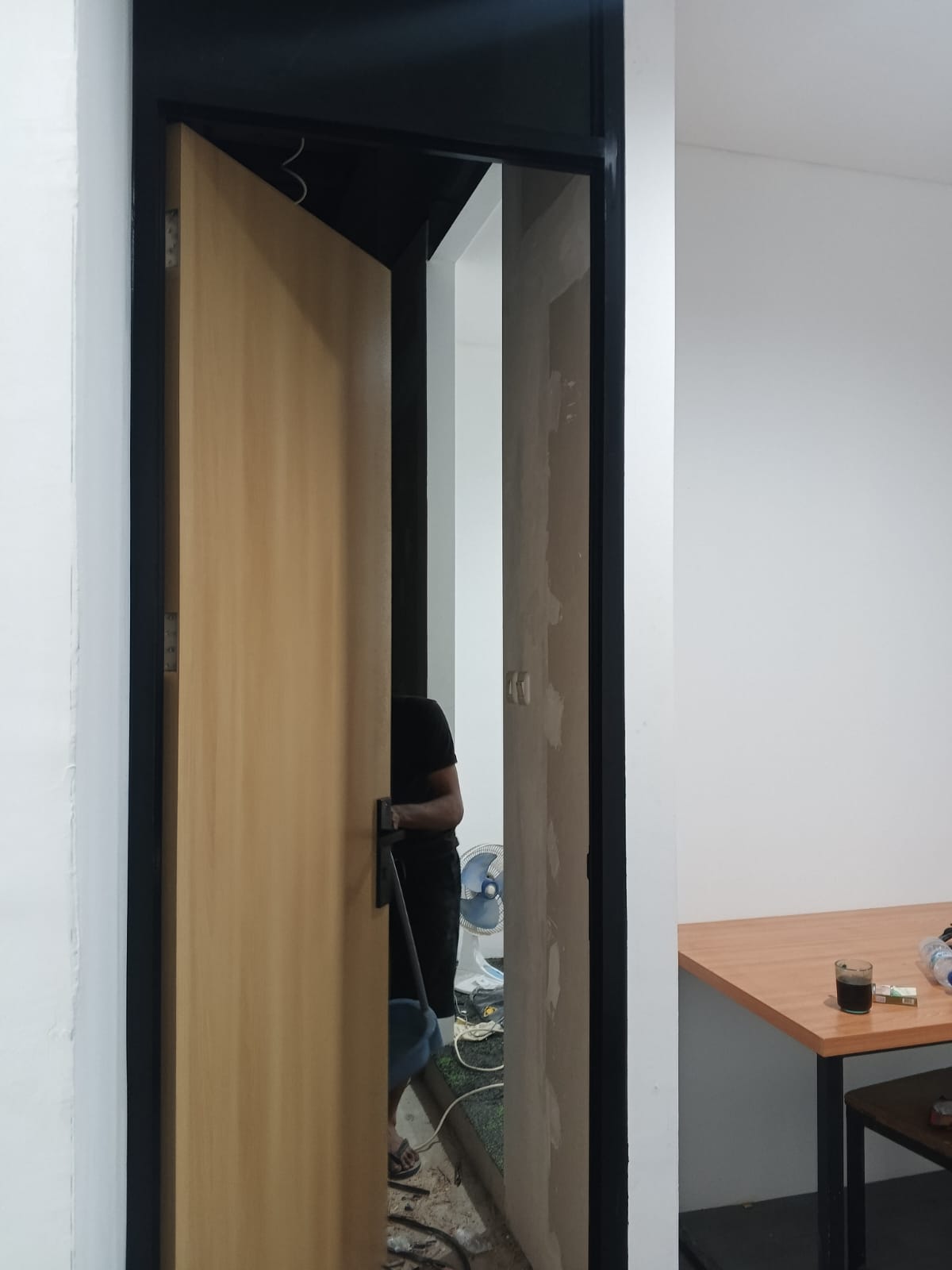 Produksi pintu HPL modern di Tangerang
