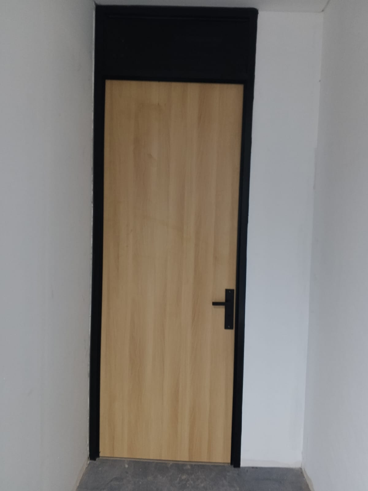 Produksi pintu HPL modern di Tangerang